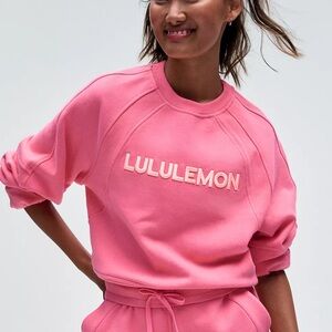 Lululemon Scuba Oversized Pullover
Wordmark in Sakura Pink
